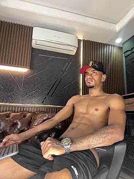 AaronCruz  online show from March 2026 10:28:02 AM