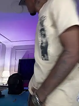 AaronCruz  online show from March 2026 10:50:01 PM