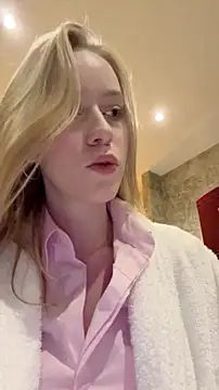 PollyAgata online show from May 2026 11:37:01 PM