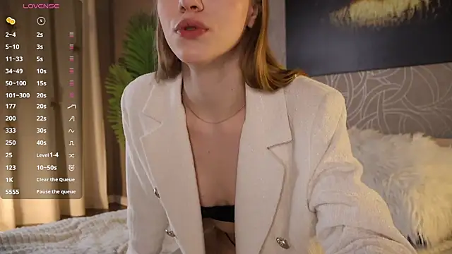 Snapshot of PollyAgata chatting on March 2025 08:32:01 PM PollyAgata online show from March 2025 08:32:01 PM