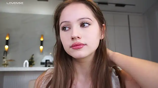 hecola online show from November 2025 12:16:02 PM