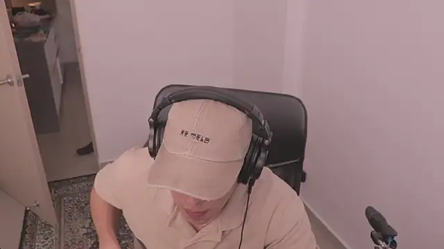 Tony Hoffa online show from October 2025 08:49:02 PM