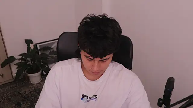 Tony Hoffa online show from April 2026 10:05:02 PM