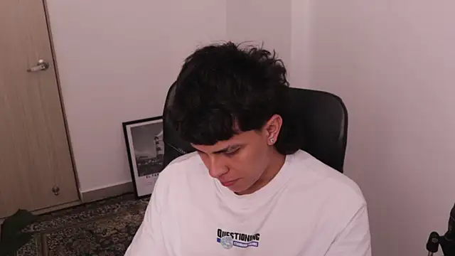 Tony Hoffa online show from March 2026 08:32:01 PM