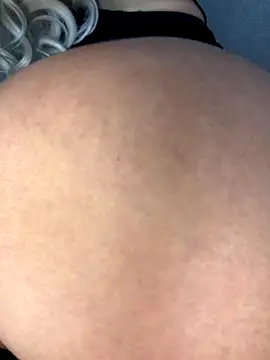 MiloTheName online show from December 2025 01:26:02 PM