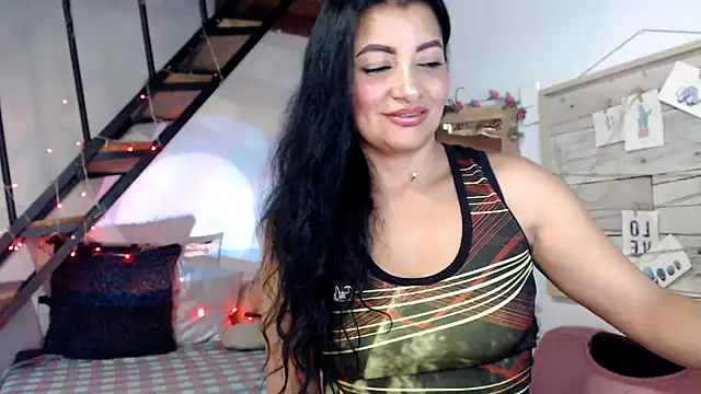 luna sky83 online show from December 2025 05:40:02 AM