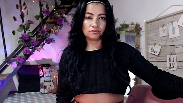 luna sky83 online show from February 2026 06:45:02 AM