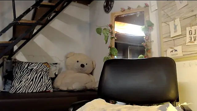 luna sky83 online show from February 2025 04:35:01 PM