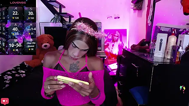 Kendall Gil online show from April 2026 06:23:01 PM