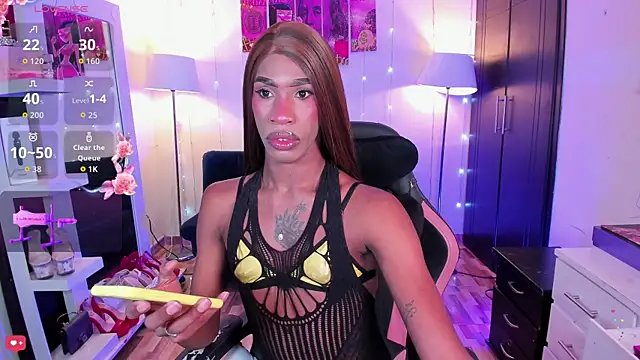 Kendall Gil online show from July 2026 07:03:01 PM