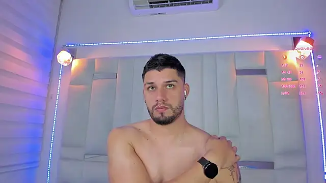 Jacoob19  online show from February 2025 06:37:02 PM