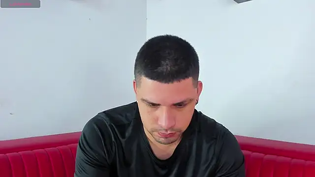 Jacoob19  online show from October 2025 12:35:02 PM