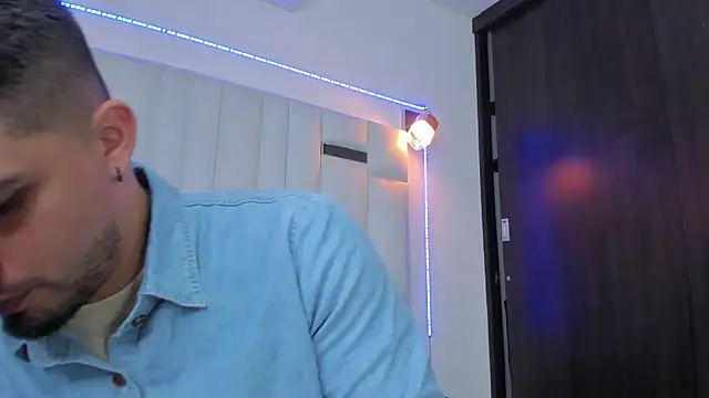 Jacoob19  online show from March 2025 12:34:02 PM