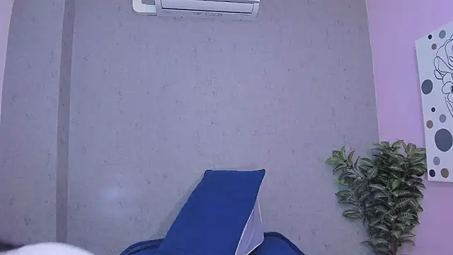 Tiffany mendez online show from January 2026 12:10:02 PM