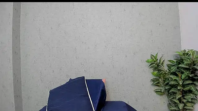 Tiffany mendez online show from February 2026 12:03:02 PM