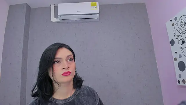 Tiffany mendez online show from November 2025 12:22:01 PM