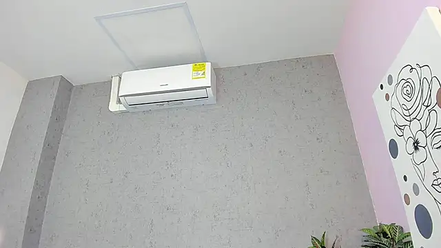 Tiffany mendez online show from February 2026 12:07:01 PM