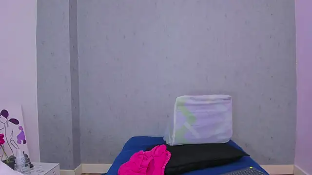 Tiffany mendez online show from October 2025 12:17:01 PM