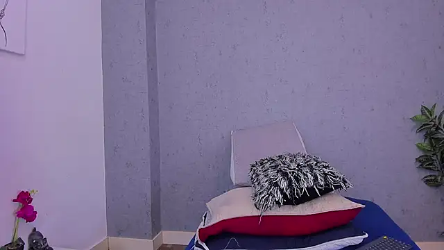 Tiffany mendez online show from March 2026 12:20:01 PM