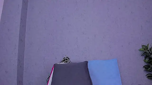 Tiffany mendez online show from April 2026 12:10:01 PM