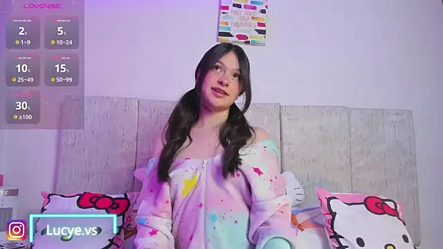 LucyEvans  online show from October 2025 03:40:02 AM