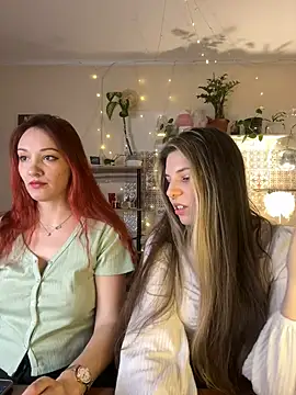 Annie aww online show from March 2025 08:14:01 PM