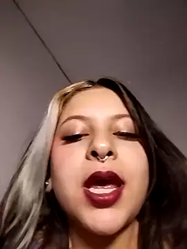 sammymoon online show from December 2024 06:35:01 PM