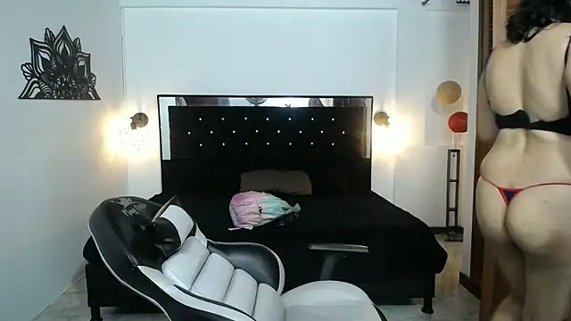 Snapshot of candy_hairy chatting on March 2025 02:59:01 AM candy hairy online show from March 2025 02:59:01 AM