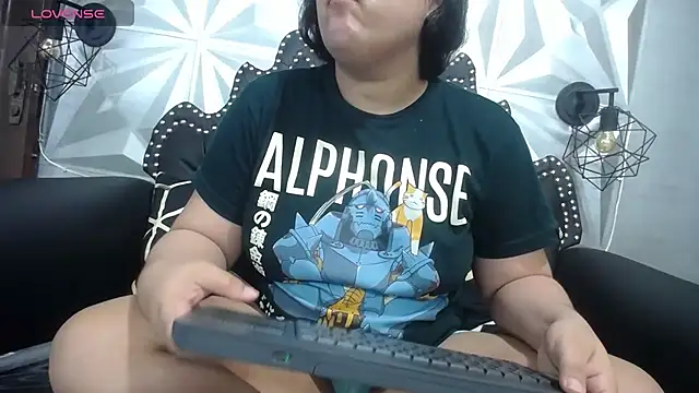 Snapshot of candy_hairy chatting on November 2025 06:35:01 AM candy hairy online show from November 2025 06:35:01 AM