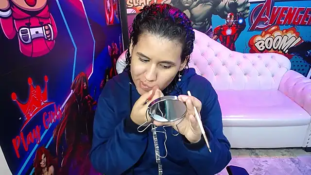 Snapshot of candy_hairy chatting on March 2025 03:21:02 AM candy hairy online show from March 2025 03:21:02 AM