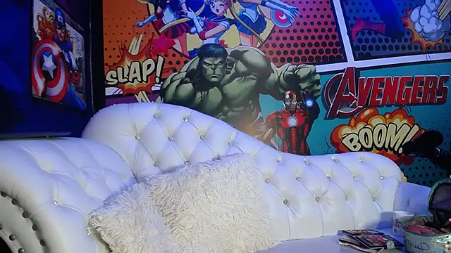 Snapshot of candy_hairy chatting on October 2025 02:43:02 AM candy hairy online show from October 2025 02:43:02 AM