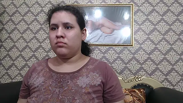 Snapshot of candy_hairy chatting on November 2025 03:18:02 AM candy hairy online show from November 2025 03:18:02 AM