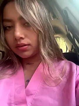 amanda-medrano1 online show from October 2025 02:06:02 PM