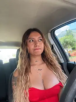 amanda-medrano1 online show from February 2025 05:10:02 PM