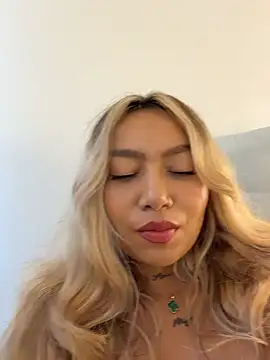 Snapshot of amanda-medrano1 chatting on July 2026 03:21:02 PM amanda-medrano1 online show from July 2026 03:21:02 PM