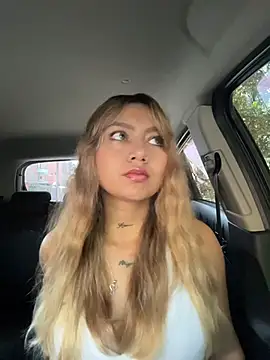 amanda-medrano1 online show from March 2026 02:40:02 PM