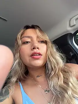 Snapshot of amanda-medrano1 chatting on May 2026 03:26:01 PM amanda-medrano1 online show from May 2026 03:26:01 PM