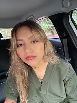 Snapshot of amanda-medrano1 chatting on June 2026 01:44:02 PM amanda-medrano1 online show from June 2026 01:44:02 PM