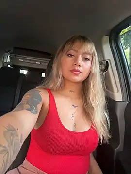 amanda-medrano1 online show from February 2026 03:12:02 PM