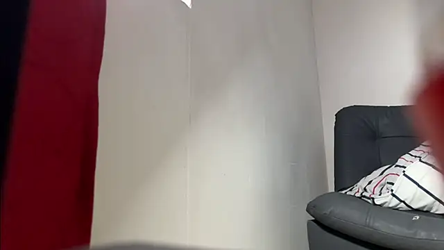 Snapshot of Saturno_v chatting on March 2025 10:10:01 PM Saturno v online show from March 2025 10:10:01 PM