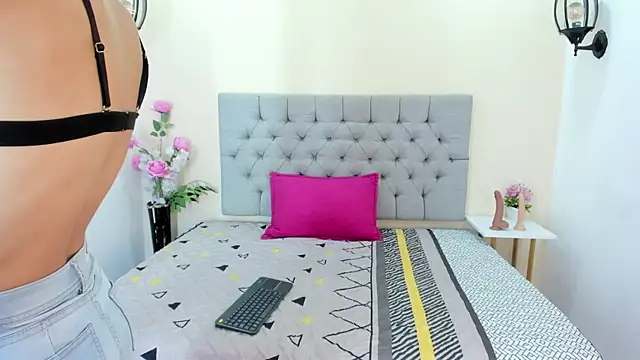 Snapshot of hellen_kat chatting on February 2025 09:28:01 PM hellen kat online show from February 2025 09:28:01 PM