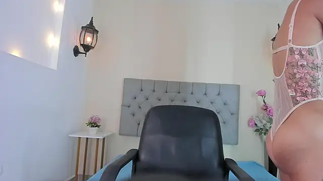 Snapshot of hellen_kat chatting on February 2025 08:38:02 PM hellen kat online show from February 2025 08:38:02 PM