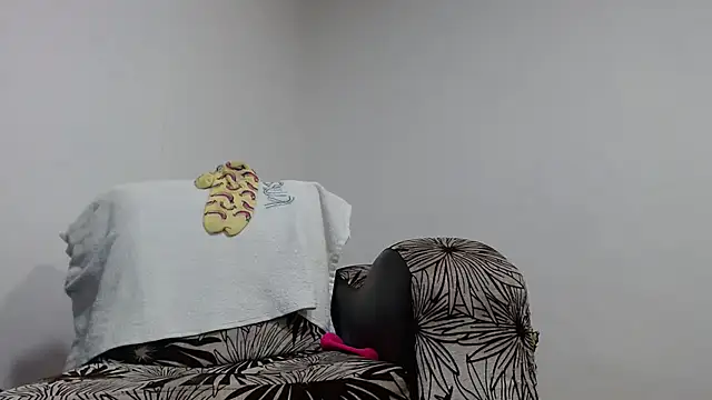 Sexy-Favgirl online show from October 2025 09:10:02 AM