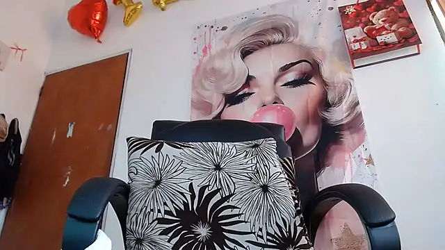 Sexy-Favgirl online show from July 2026 12:04:01 PM