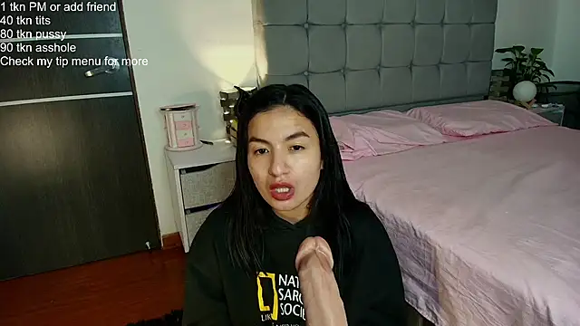 ChloeSanchezx online show from October 2025 01:37:02 AM