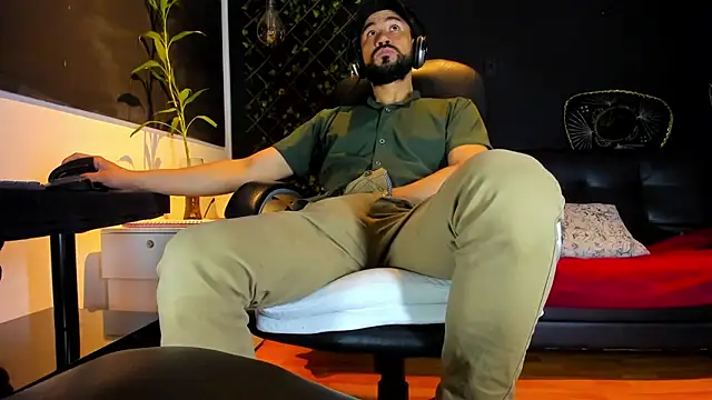 alessandro wye online show from February 2026 06:14:02 AM