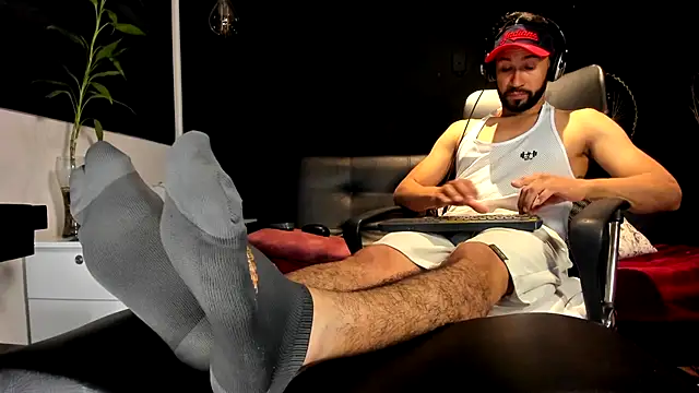 alessandro wye online show from November 2025 02:37:01 AM