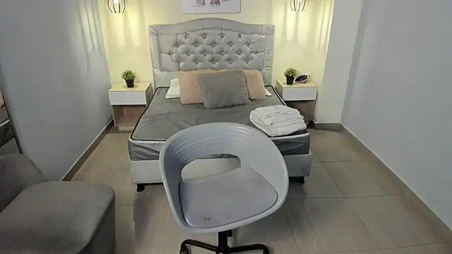 Snapshot of escarleth__ chatting on November 2025 12:42:02 PM escarleth online show from November 2025 12:42:02 PM