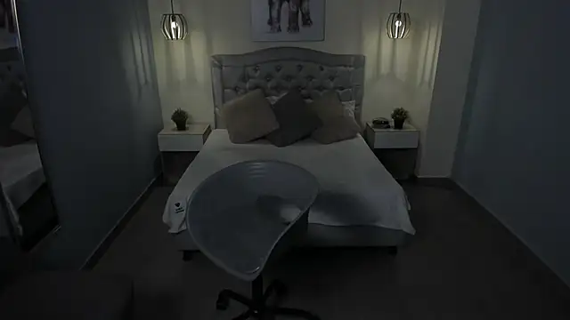 escarleth   online show from October 2025 01:54:02 PM