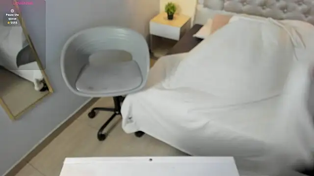 escarleth   online show from March 2026 11:40:02 AM